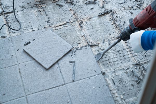 Flooring Removal Service in Cuyahoga Falls