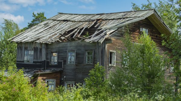 Cottage Demolition in Cuyahoga Falls