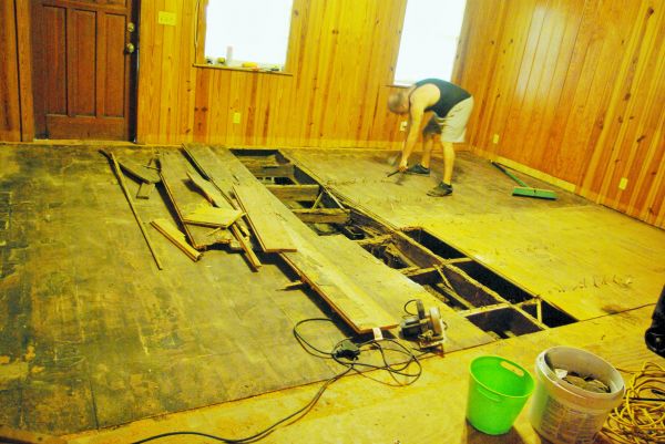 Subfloor Demolition in Cuyahoga Falls