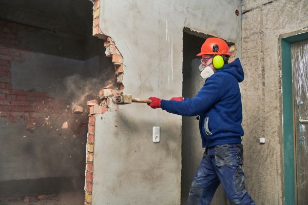 Concrete Wall Demolition in Cuyahoga Falls